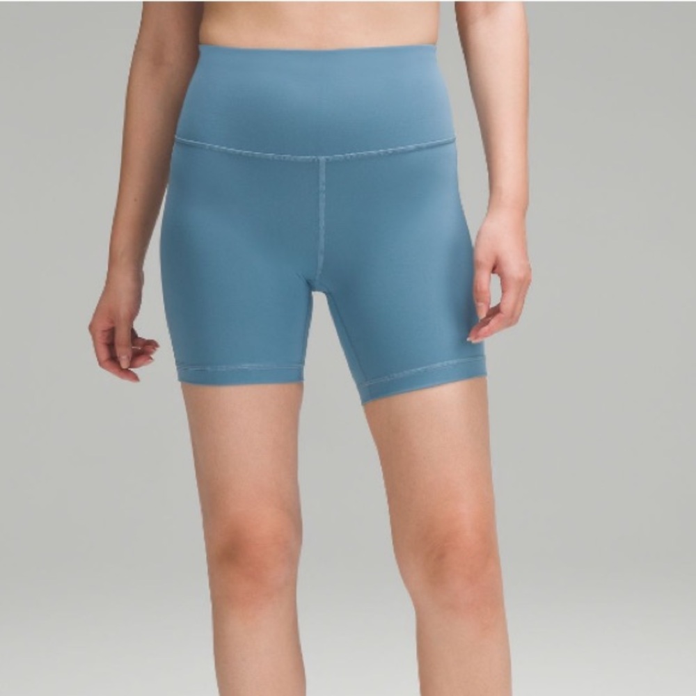 Wunder Train High-Rise Short 6"